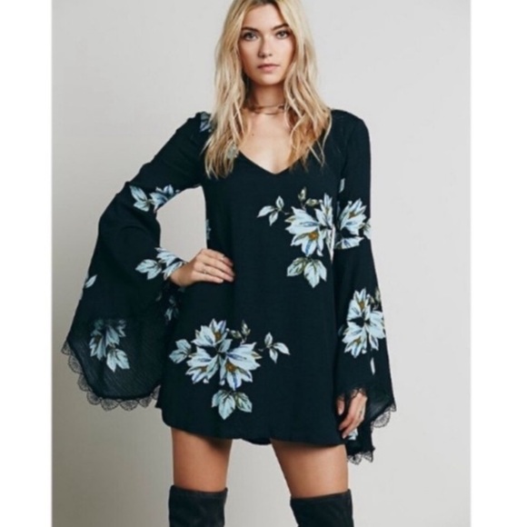 Free People Dress Womens Small Wanderer Floral Lace Bell Sleeve Witchy Whimsy - Picture 3 of 10